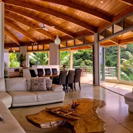 Villa Maria